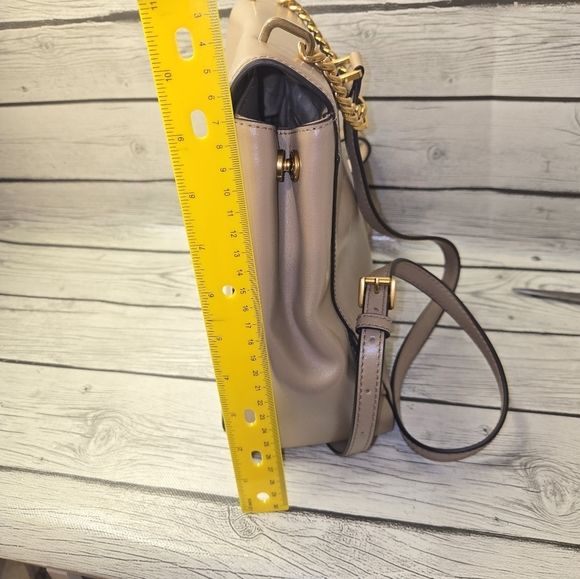 Michael Kors Mindy MD Leather Backpack Pre-owned
